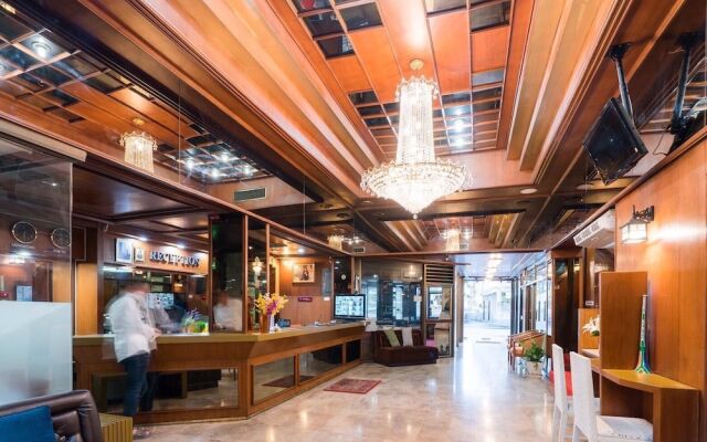 New Fuji Hotel Surawong Road Bangkok