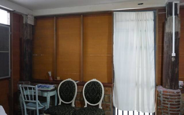Chalong Homestay