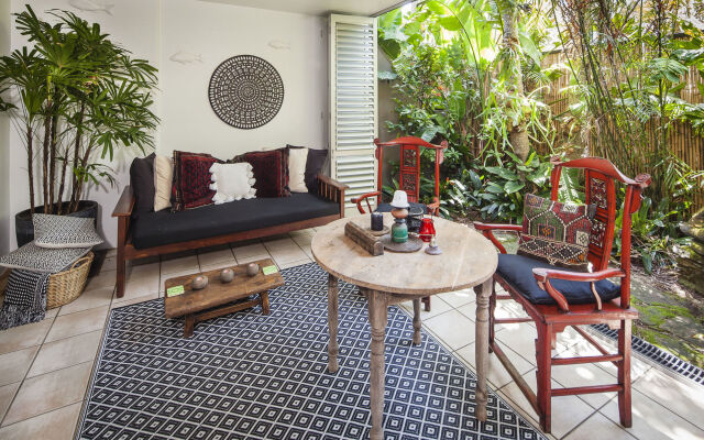 Julians Apartments