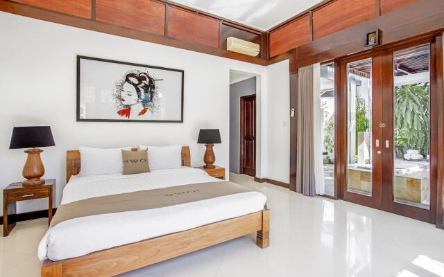 Finns Beach Villa Canggu