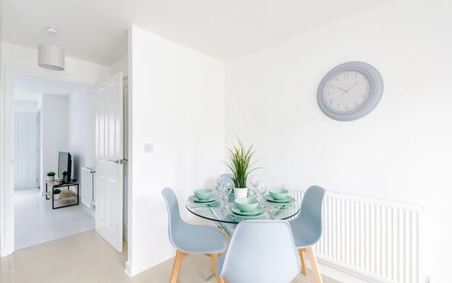 4 Bedroom 3 Bathroom Contractor Home MCR