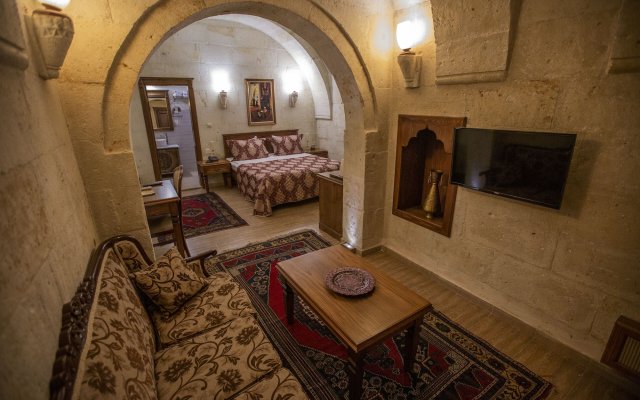 Stone House Cave Hotel