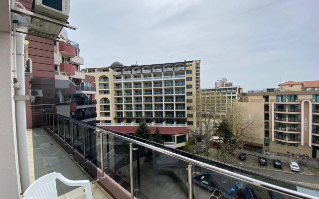 Private Cozy Studio Admiral Plaza C52