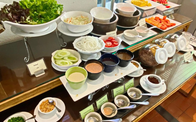 Silom Serene, a Boutique Hotel