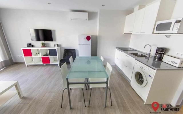 Roses Apartments Estudio 1 vista mar lateral