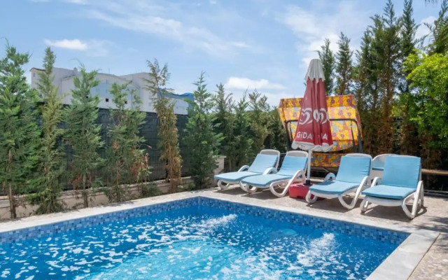 Superb Secluded Villa With Private Pool in Antalya