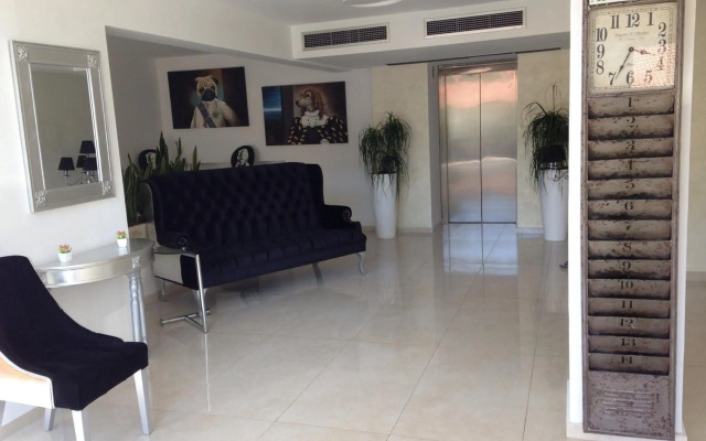 Crystal Hotel