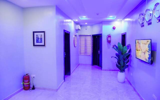 El Elyon Hotel and Suites