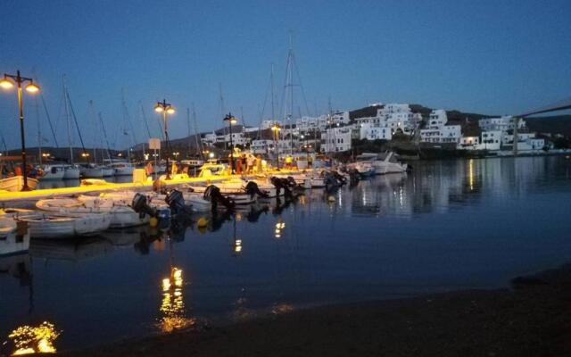 Enjoy Cyclades Apartments