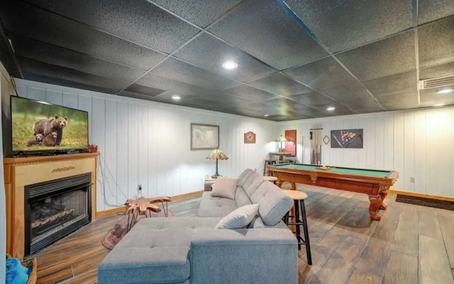 Bear Track Falls Peaceful, Quiet Mtn. Retreat!