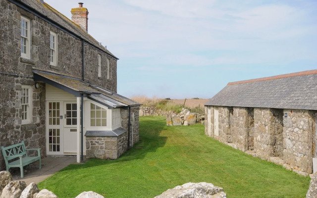 Three Chimneys