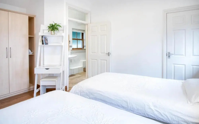 Marina House Annex - 1 Bedroom - Neyland