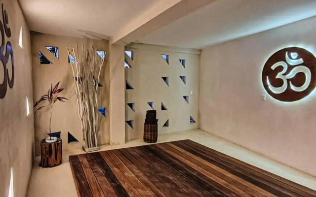 Saskab 10 Lovely 2BR PH, minutes from the sea & downtown!