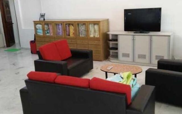 Suphan Gurney Homestay