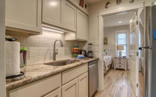 Courtyard #123 Condo