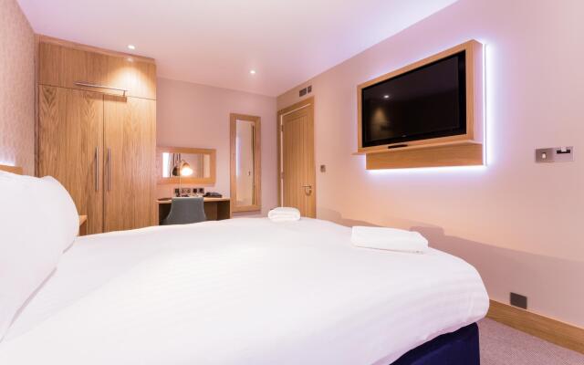 Elmbank York, Tapestry Collection by Hilton