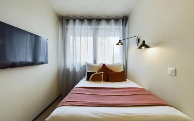 Mercure Gentilly .