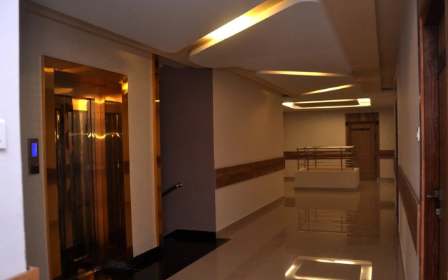 Hotel SDM Golden Tower