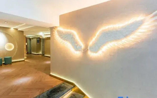 YunMan Hotel (Economic Development Kunming University)