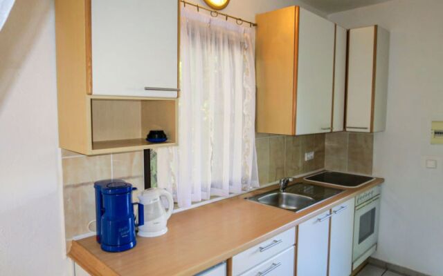 Five-Bedroom Holiday Home in Rovanjska