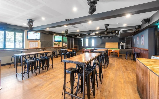 Sydney Junction Hotel