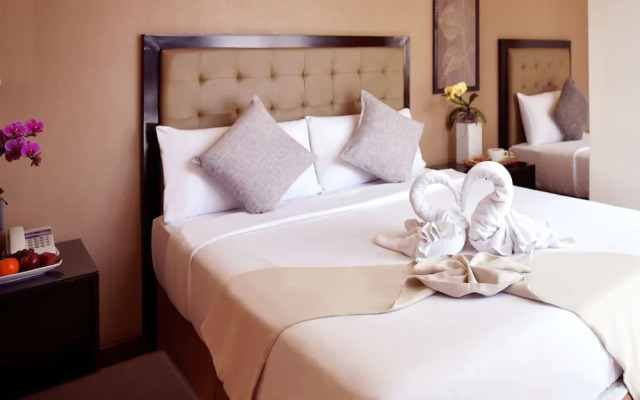 Aura One Hotel