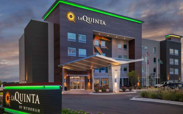 La Quinta Inn And Suites By Wyndham West Memphis