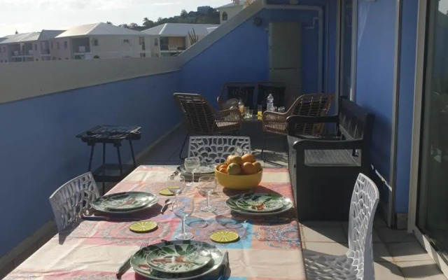 L'arbre Aux Papillons, Marina de Rivieres-Sens