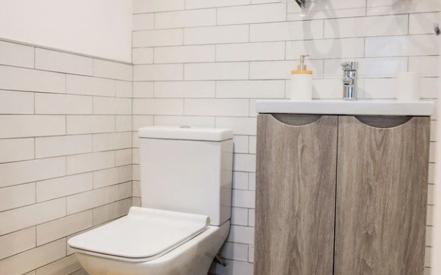 Dealhouse Apartments 11