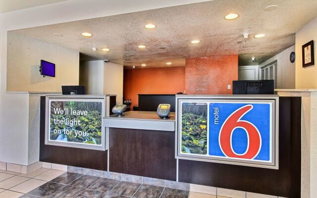 Motel 6 Watsonville, CA - Monterey Area