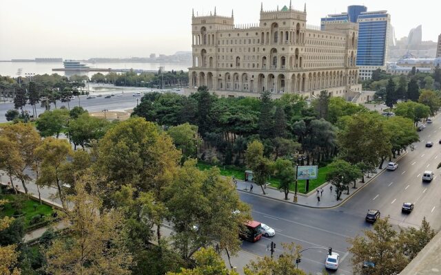 Apartment with Formula 1 view