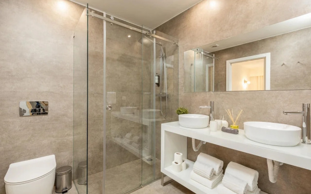 Travelstaytion - Central in Oporto