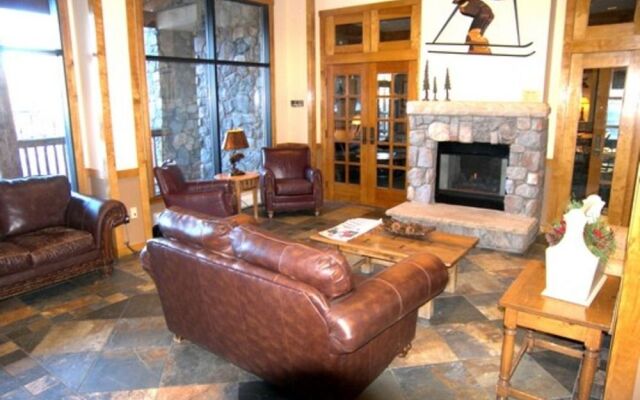 Buffalo Lodge by Summit County Mountain Retreats