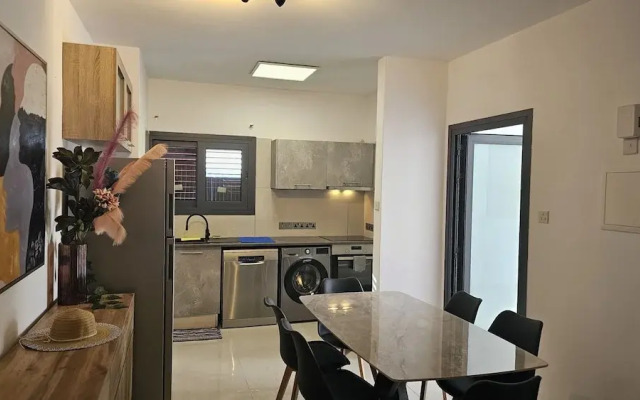 129 PAP - Stay Aphrodite Apartment