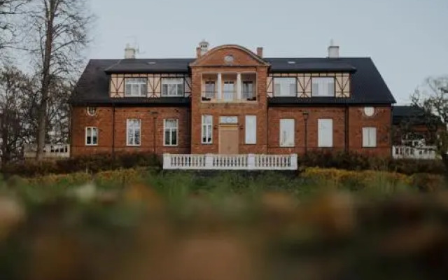 Piena muiža - Berghof Hotel & SPA