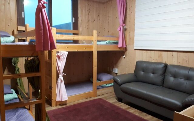 Woljeong view Guesthouse - Hostel