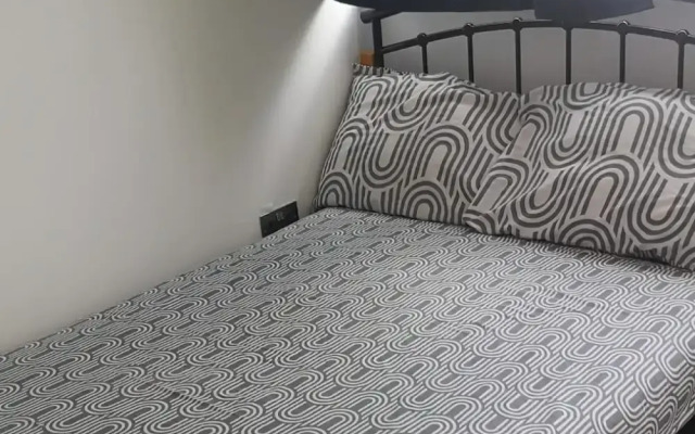 3Br - Sleeps6 - 15min Central London and Gatwick