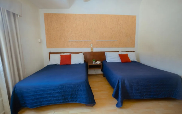 Hotel Zacatecas Courts