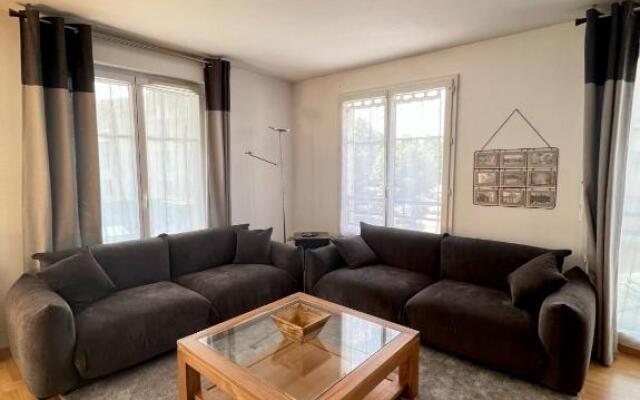 100m2 // Ideal Family/Friends // 5min Disney/Val Deurope