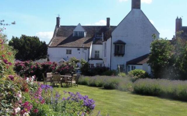 The Old House Cottages