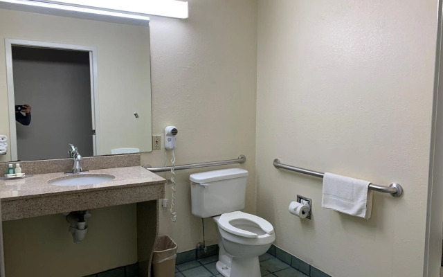 Quality Inn Montgomery South