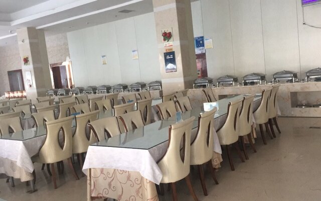 Luoyang Zhenghe Hotel