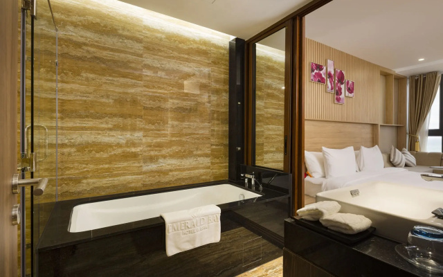 Emerald Bay  & Spa Nha Trang
