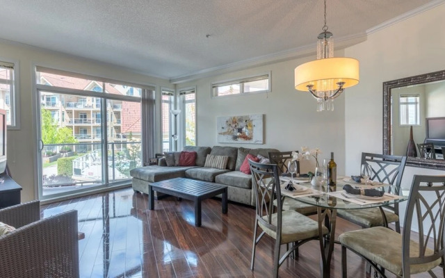 Two Bed Two Bath Two Pools