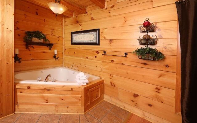 Amazing Grace - Two Bedroom Cabin