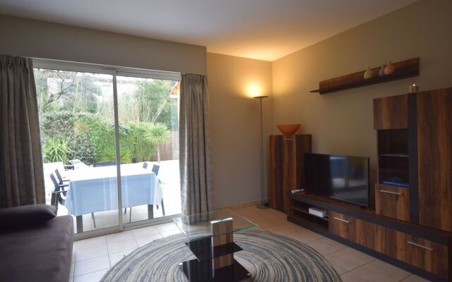 Cozy Holiday Home in Cogolin With Heated Pool