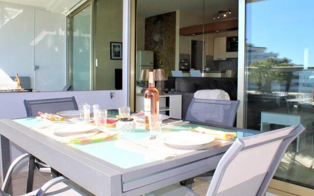 Appartement Villeneuve-Loubet, 1 pièce, 2 personnes - FR-1-252A-65