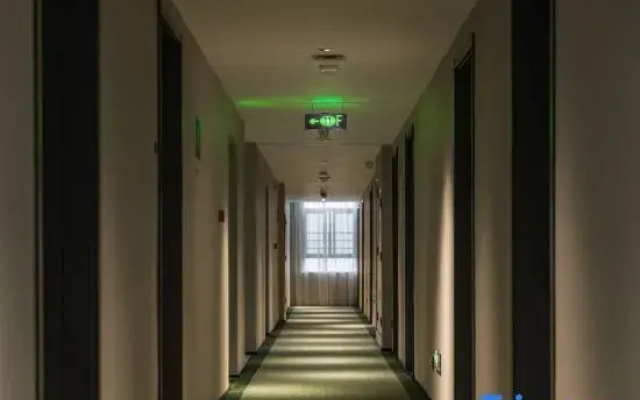 Hi Inn (Changsha Lugu High-tech Zone Huanchuang Enterprise Plaza)