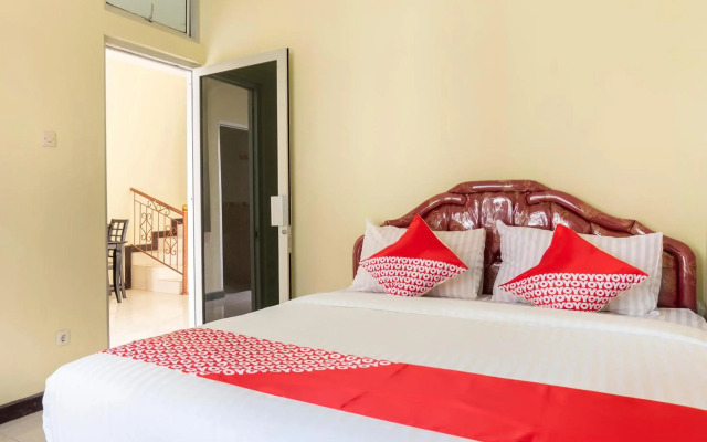 OYO 2950 Grand Suites Palace