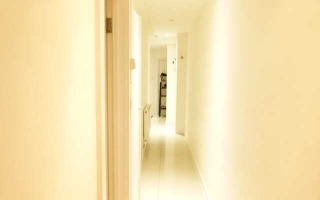 SS Property Hub - Apartment close to Hyde Park